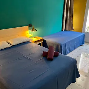 https://hostel-friends-barcelona.topbarcelonahotels.com